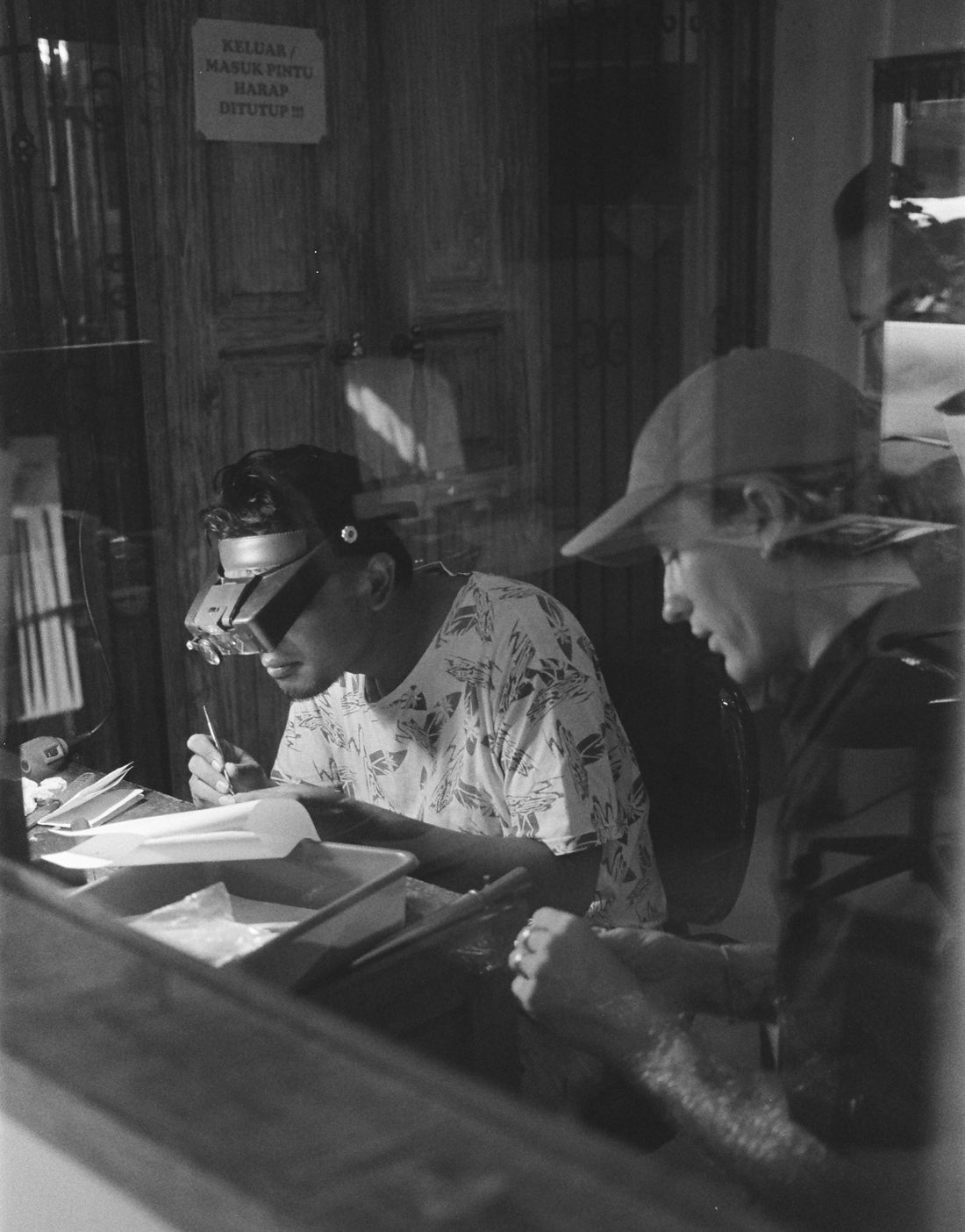 STORIES: Should Business Owners Personally Know Their Manufacturers?