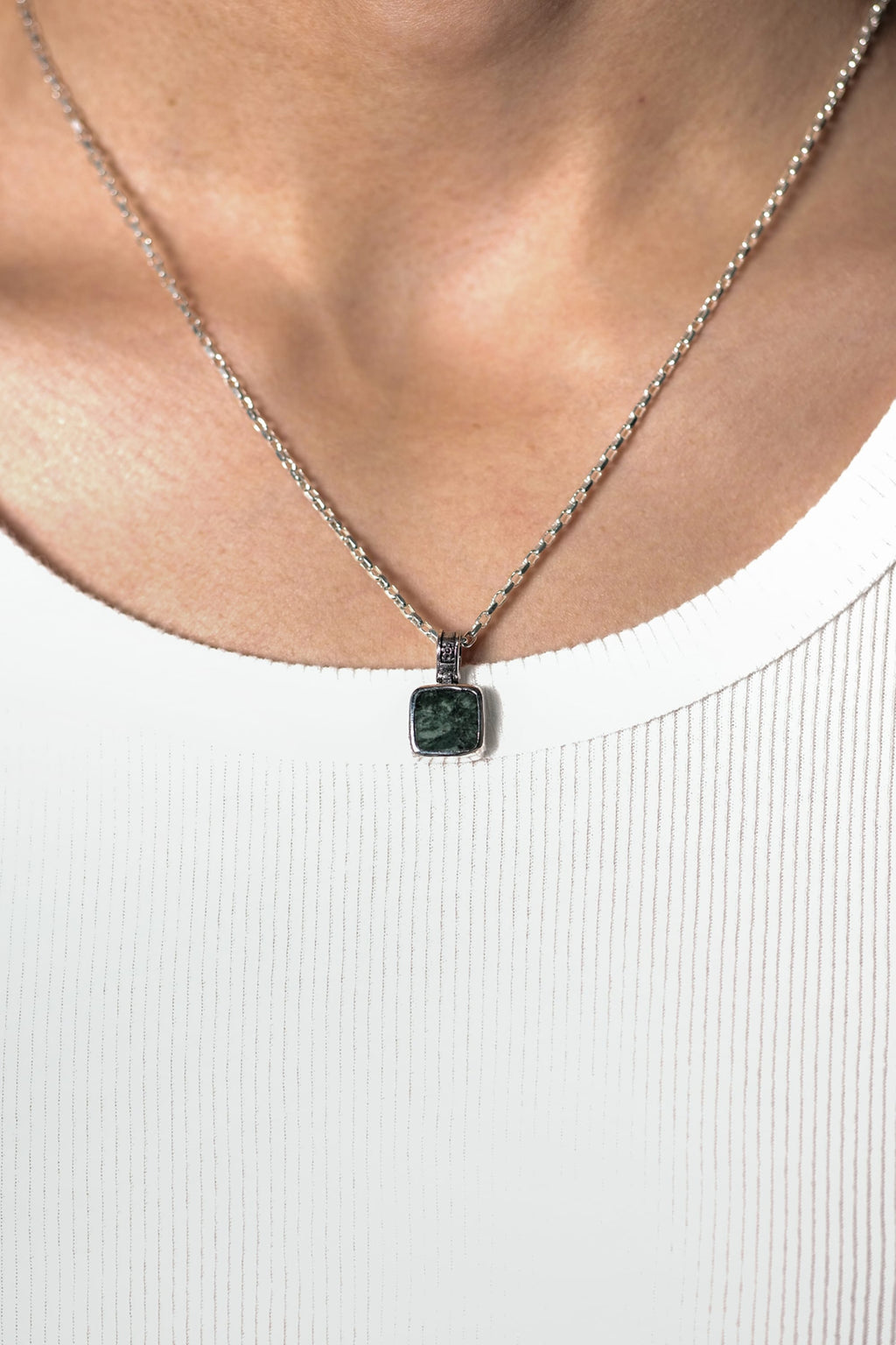 Augustus Pendant Green Marble