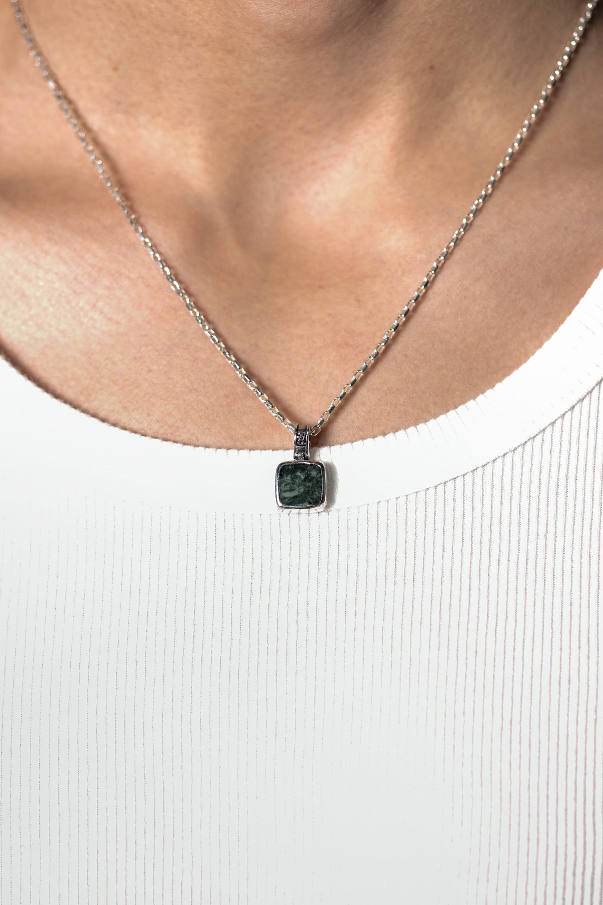 Augustus Pendant Green Marble