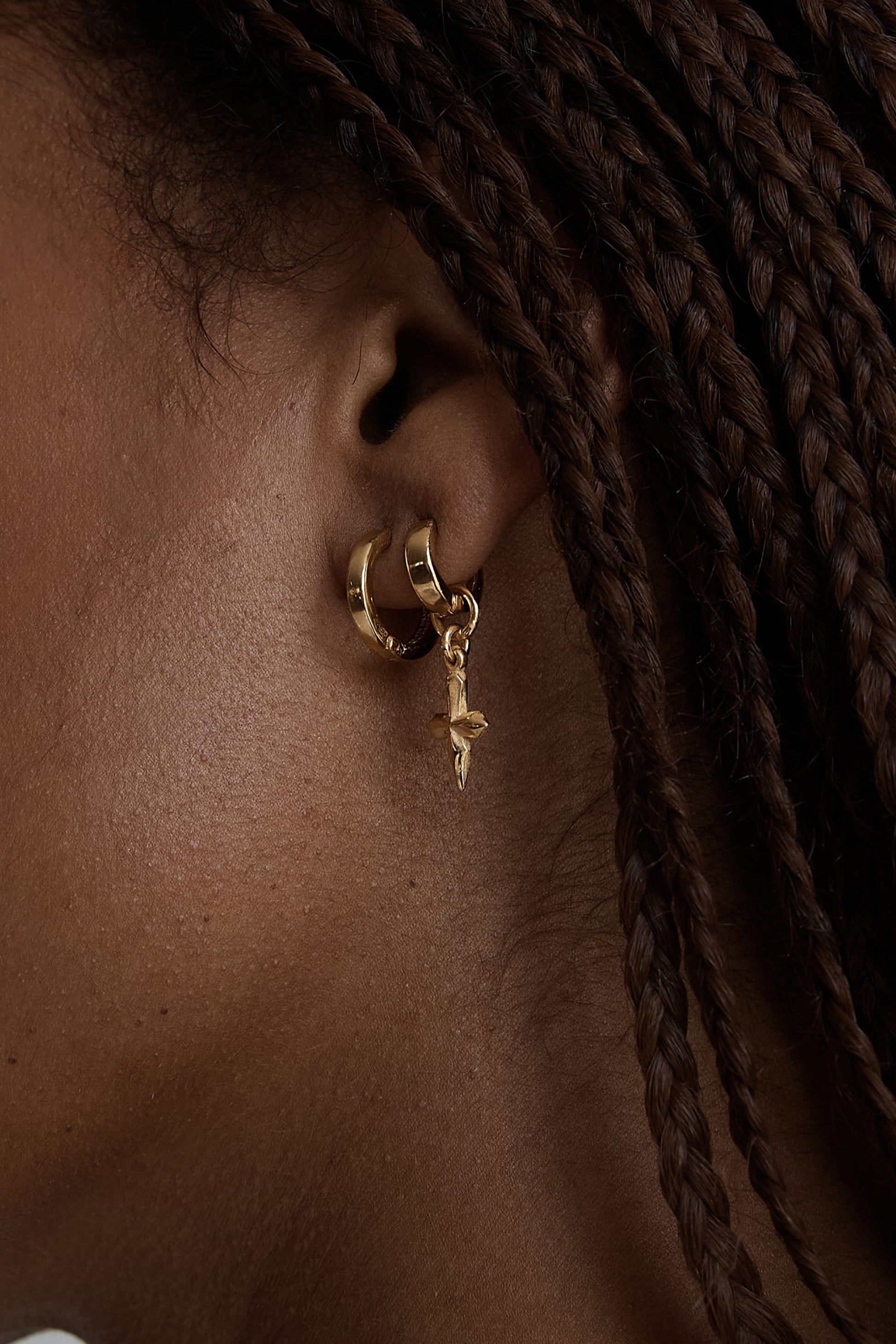 Cardinal Charm | Gold