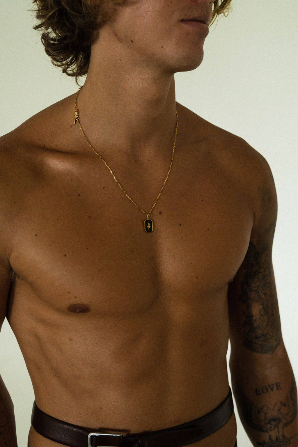 Gravitas Pendant | Gold