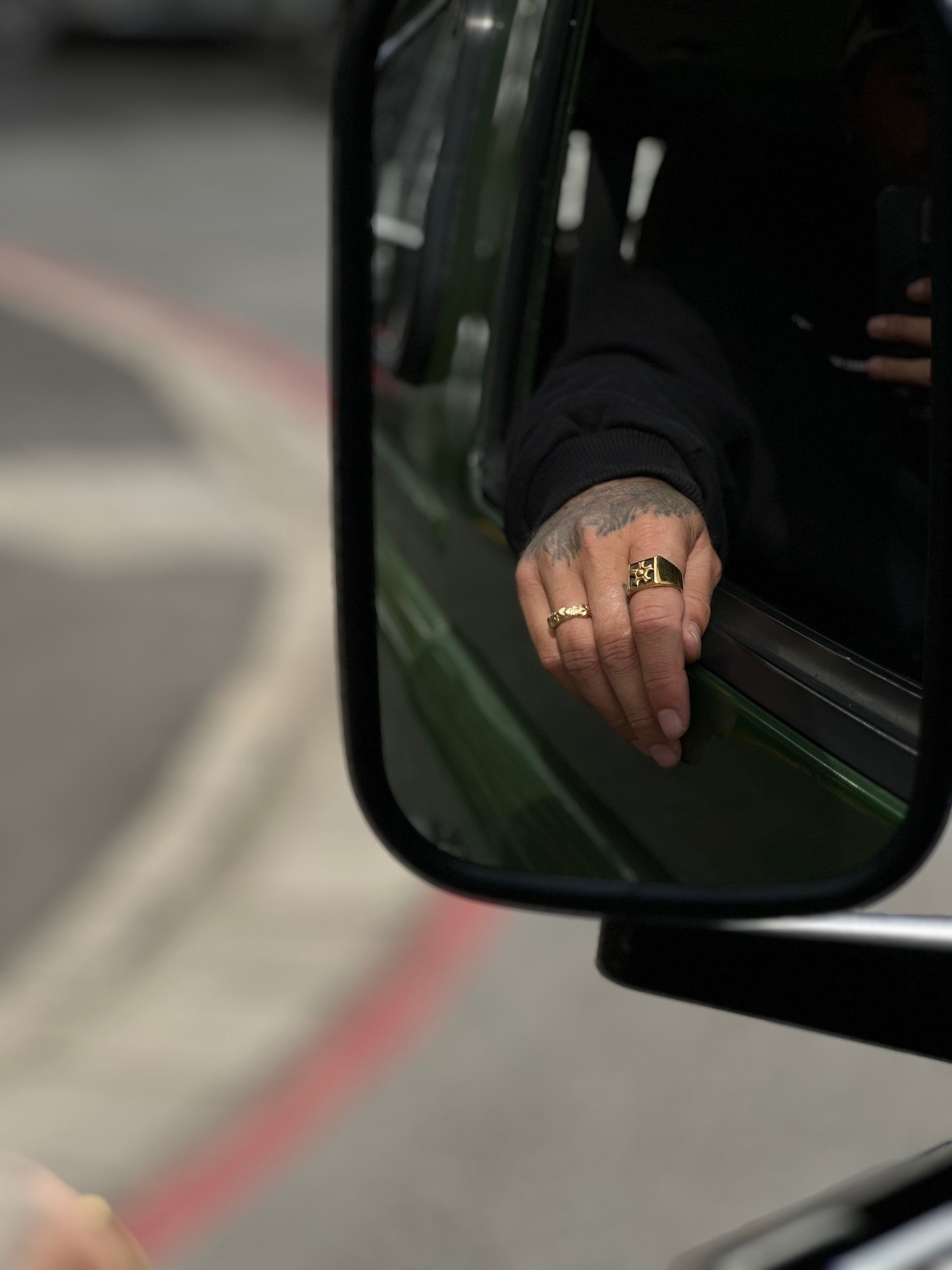 Solace Signet | Gold