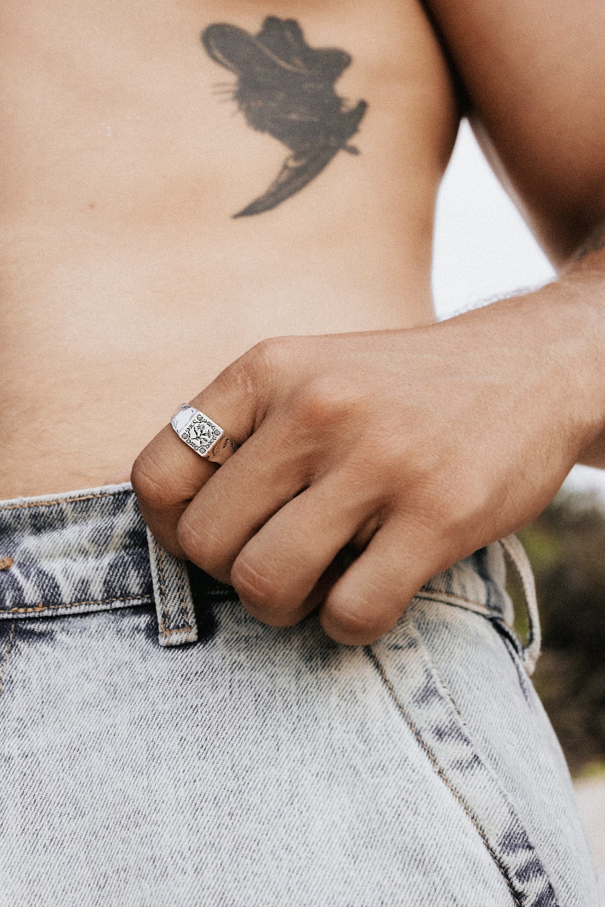 Patchwork Signet men's silver signet ring – detail view 6