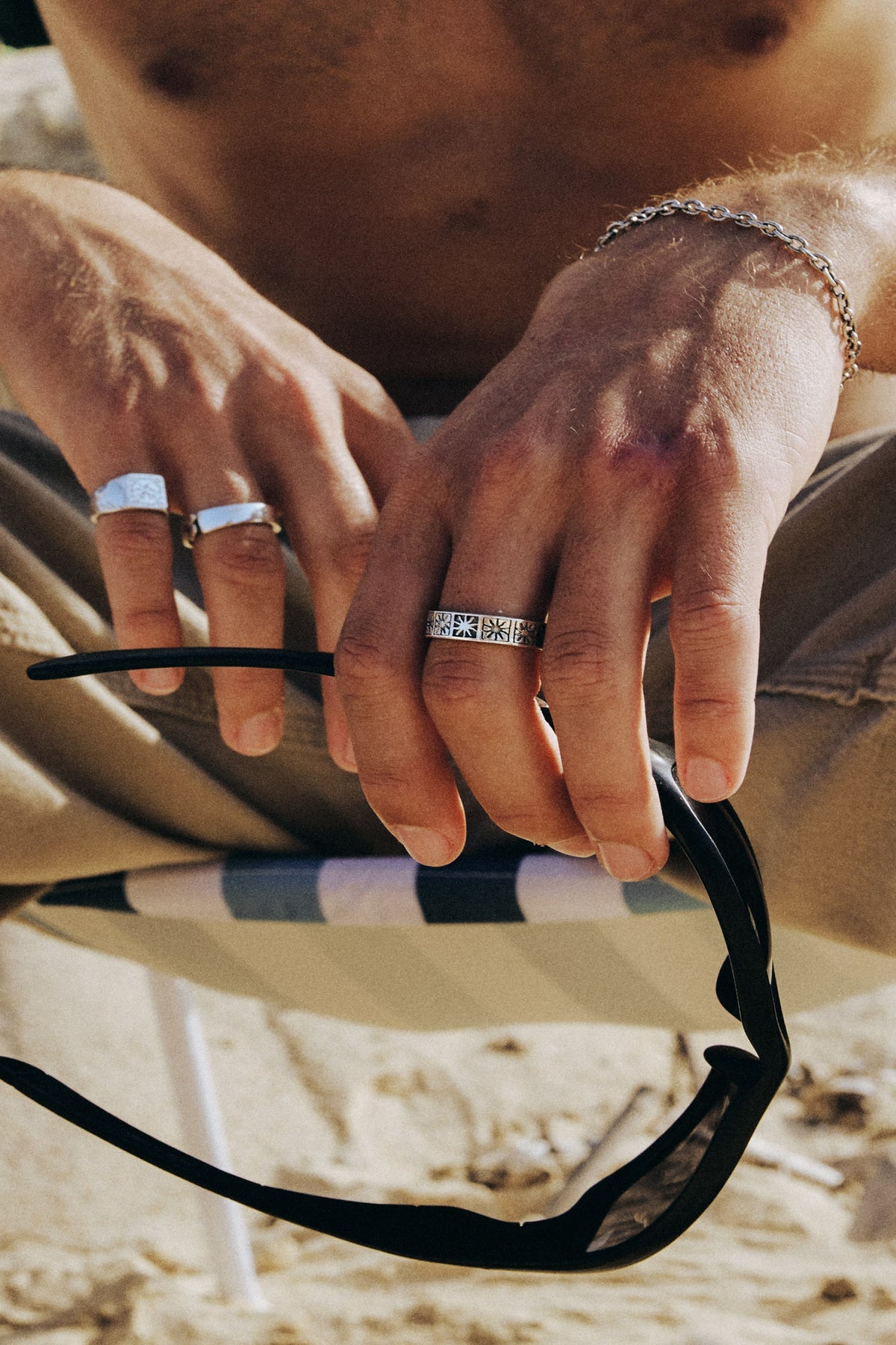 Solstice Band men's silver band ring – detail view 4