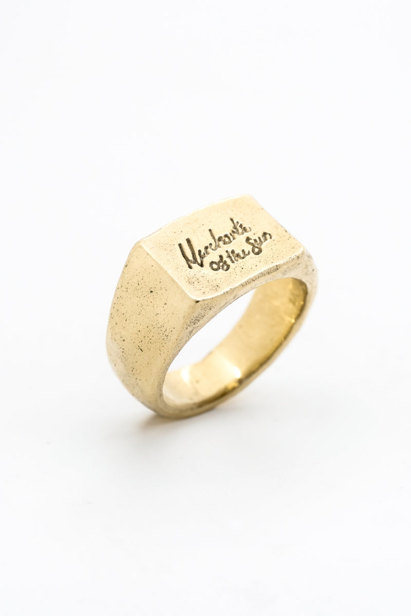 Script Signet Ring | Gold