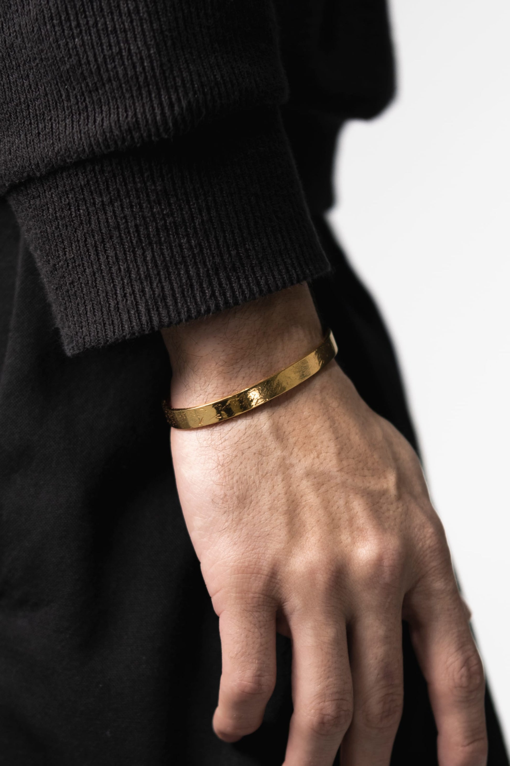 The Sungazer Cuff II | Gold